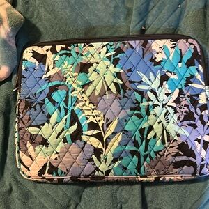 like new tablet bag 10 to 12”